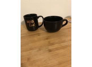 Lot Of 2 Mugs Large Dolid Black And Boss Lady