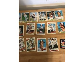 Lot Of 24 Vintage Baseball Cards