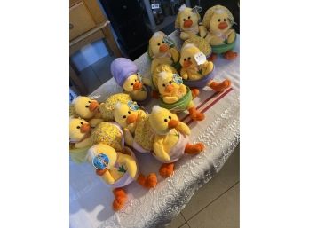Lot Of 11 Vintage Chick In Egg Chicken Plush 8 Inch Plush Land Zipper Easter Stuffed Animal