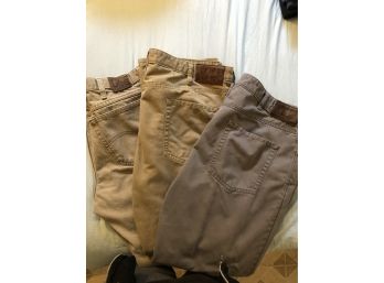 Lot Of 3 Jeans, Size 36 X 29 Bags , 2 Are 1926, 1 Is Lee.