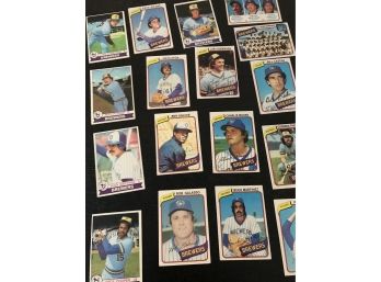 Lot Of 25 Vintage Baseball Cards