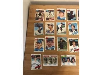 Lot Of 35 Vintage Baseball Cards