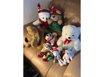 Christmas Time Stuffed Animal Lot Plush See Photos