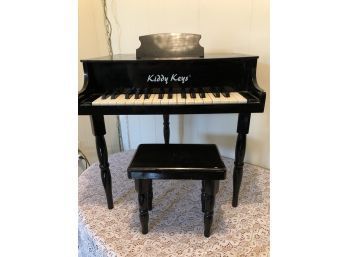 Kiddy Keys Grand Piano W/bench, Black, Needs Cleaning, See Pics