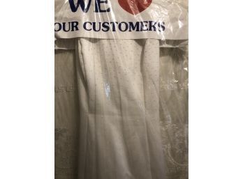 Jump Apparel Company Evening/prom/cocktail Dress, Off White ,size 5, Full Length, Kept In Dry Cleaning Bag