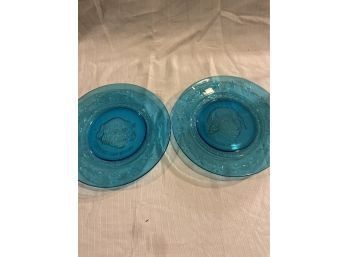 Set Of 2 Vintage 1970s Blue Glass 8' Plates President Van Buren & President Madison Silhouettes