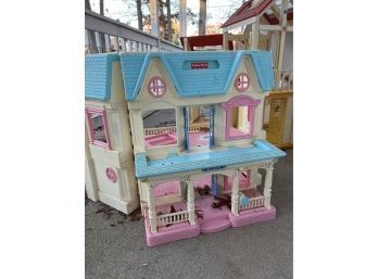 Vintage 90s Fisher Price Loving Family Doll House Pastel