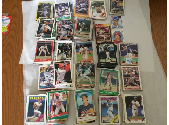 Over 300 Assorted MLB Baseball Cards