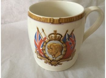 Mug / Cup The Queen's Silver Jubilee 1910-1935 George V And Queen Mary