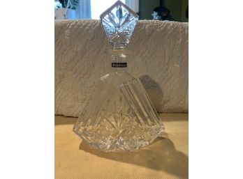 Shannon Lead Crystal Decorative Triangle 650ml Whiskey Decanter 11x8 Excellent Condition