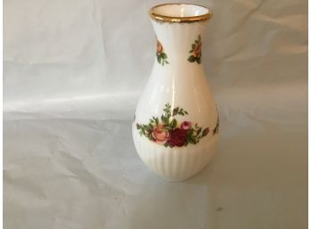 Royal Albert Old Country Roses Mini Vase
