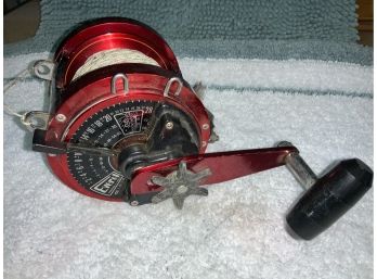 EVEROL RED MODENA  ITALY FISHING REEL