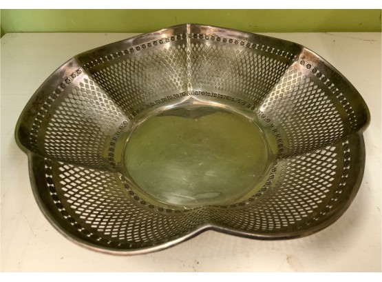 GEORGE HENCKEL STERLING SILVER 1913 RETICULATED PIERCED 9 INCH BOWL 7.33 TROY OZ- THIS CAN BE SHIPPED!