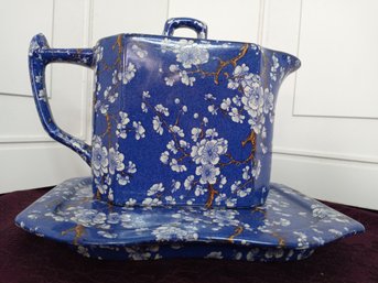 English Teapot By Wades Porcelin, FLoaral Design With Tray.