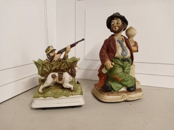 2 Melody In Motion Figurines, Hunter, Lamp Post Willie, Hand-painted Porcelain Bisque Finish