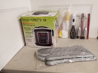 A 'Tim3 Machin3' Rice Cooker/slow Cooker/food Steameryogurt Maker And Several Unopened Gadgets