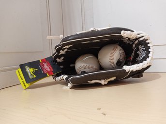 12 1/2' Baseball Glove And 2 Red Sox Baseballs.