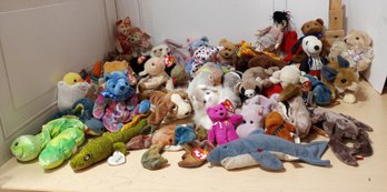 43 Ty Beanie Babies And 7 Other Similar Stuffed Toys