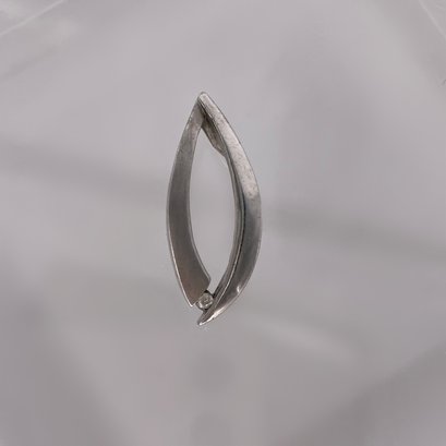 Sterling Silver Charm With Clear Stone 2.95g