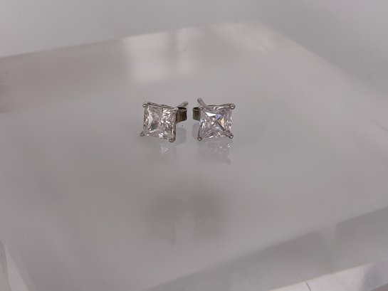 Sterling Silver Earrings With Square Clear Stones 1.68g