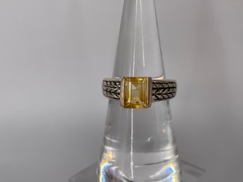 Sterling Silver Ring With Rope Like Detail On Band And Rectangular Yellow Stone 5.03g