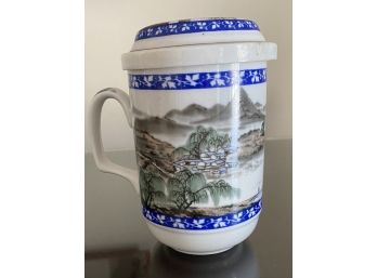 HAND PAINTED CHINESE PORCELAIN TEACUP WITH  LID THE PERFECT GIFT