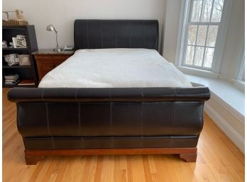 ELEGANT SUMPTUOUS  BLACK LEATHER QUEEN SIZE SLEIGH BED - Delivery Available