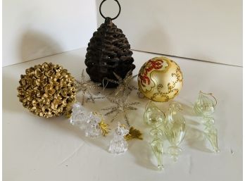 Elegant Lot Of Assorted Christmas Decor Ornaments