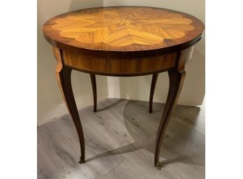 Exquisite French Louis XV Marquetry End Table 1 Of 2
