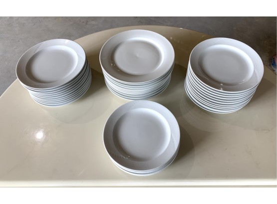 Forty White Ceramic Dinner Plates Two Makers One Being The Palm Restaurant