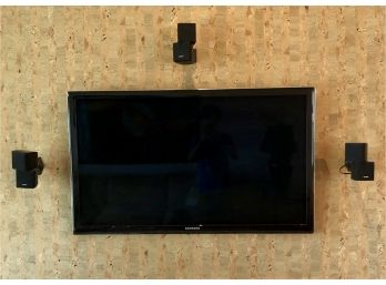 Samsung Flatscreen TV, With Full Bose Speaker System 3 Bose Wall Speakers, 2 Bose Stand-Up Speakers