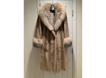 Magnificent Like New Full Length Canadian Lynx Fur Coat Size Small