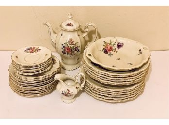 Elegant Set Of Rosenthal China Rose Pattern Includes Tea Pot, Serving Bowl And Fruit Bowls