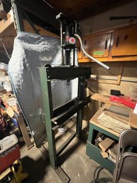 Floor Model Shop Press