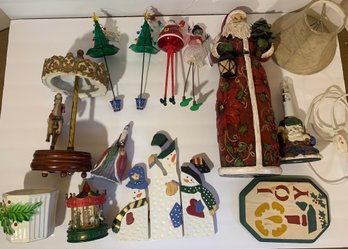 Lot Of Holiday Decorations 14 Pieces