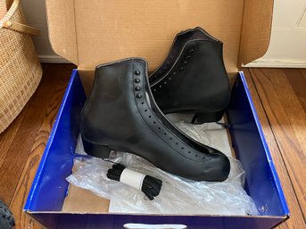 Riedell  Ice Skates Size 14