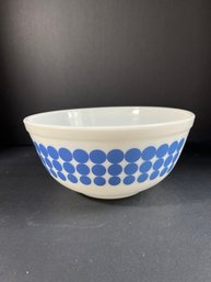 Vintage Pyrex 403  2 1/2 Quart Blue Polka Dot Glass Mixing Bowl
