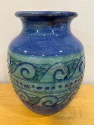 Beautiful Large Vintage Italian-Style Ceramic Vase W/  Engaging Design