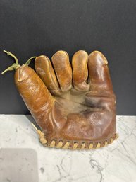 Vintage Earl Averill Glove DG 28