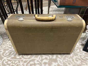 Wilt Vintage Suitcase