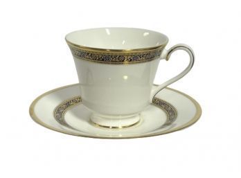 Royal Doulton 'Harlow', 12 Cups And Saucers (see Interior Pics)