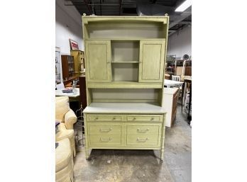 Vintage Thomasville Allegro Dresser And Hutch