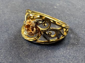 10K Yellow, White And Rose Gold Floral Ring, Size 7