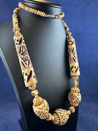 Stunning Hand Carved Bead Necklace, 32'