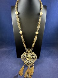Vendone 1960 Gold Tone Chinese And Ivory Simulant Bib Necklace