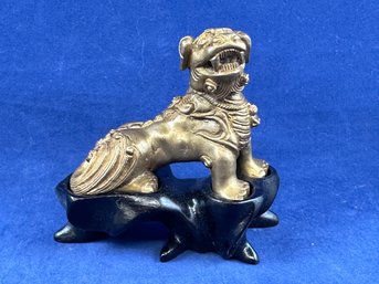 Asian Gold Tone Bronze Two Piece Foo Dog Lot 6, On Stand Collectable In Fabric Box