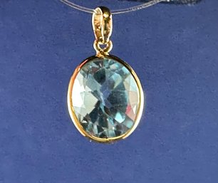 18K Yellow Gold Faceted Blue Topaz Pendant