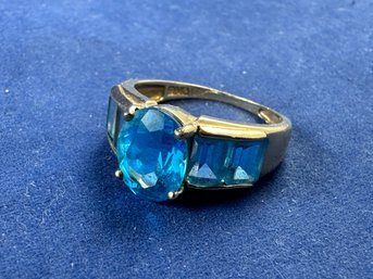 10K Yellow Gold And Blue Topaz Ring, Size 8
