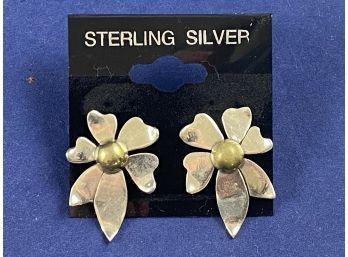 Sterling Silver Daisy Earrings