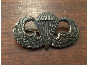 Vintage Sterling Silver Military Pin 1946 Airborne